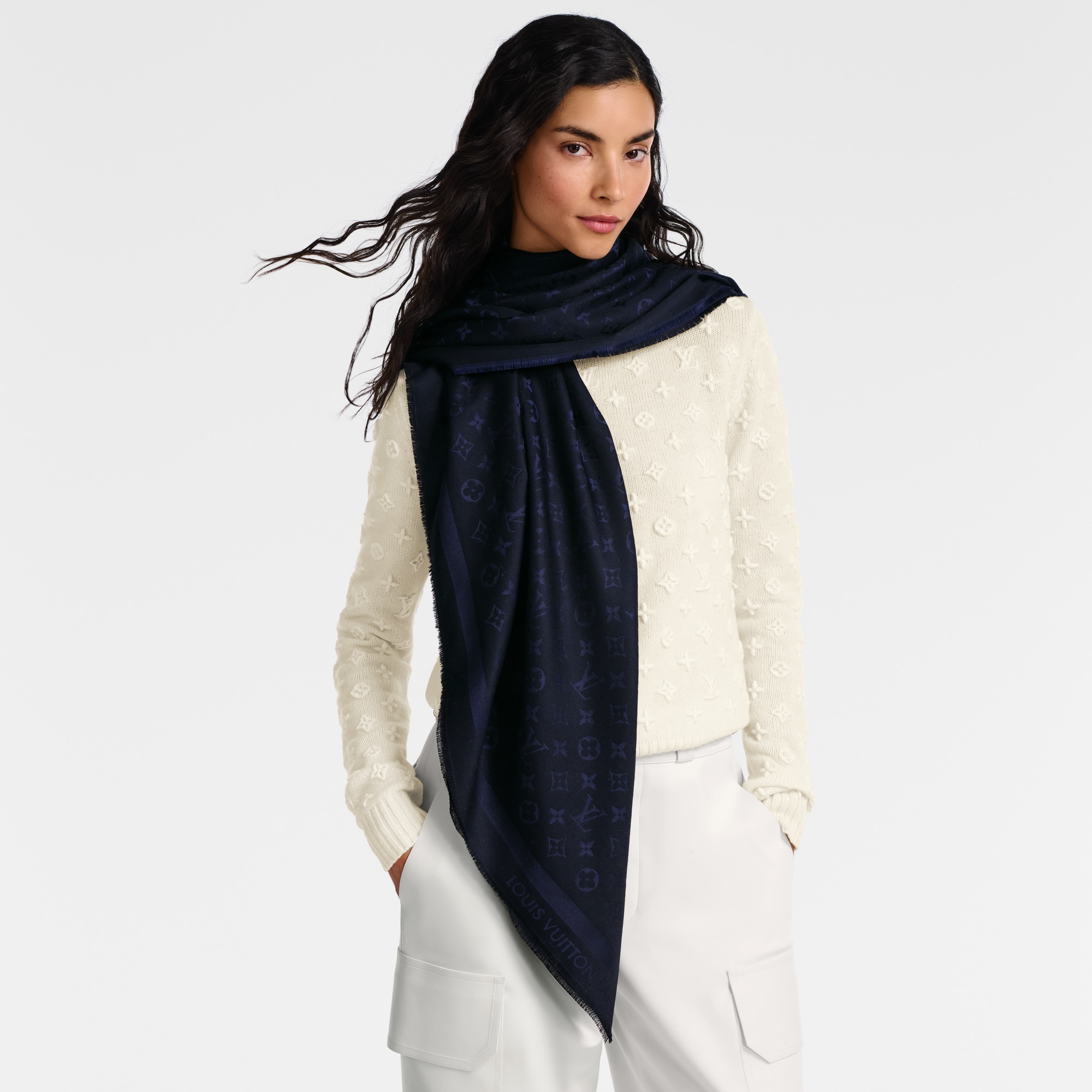 Monogram Classic Shawl S00 - Accessories M97494 | LOUIS VUITTON